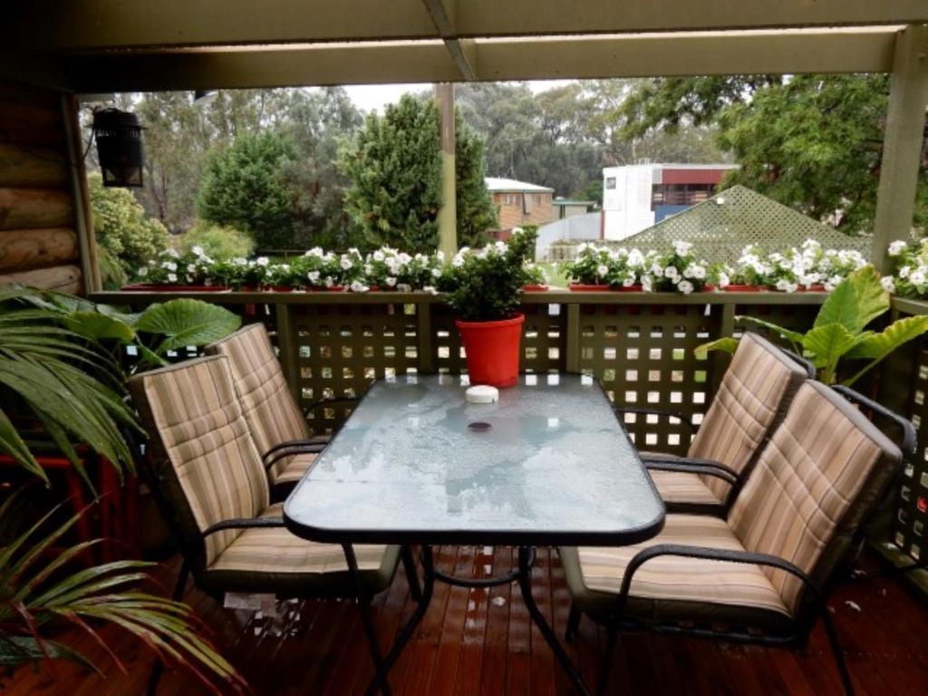 Echuca Gardens Hotel Bagian luar foto